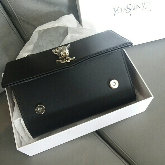 Authentic Yves Saint Laurent purse - Picture 3 of 8